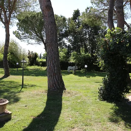 Podere San Paolo Bed & Breakfast *