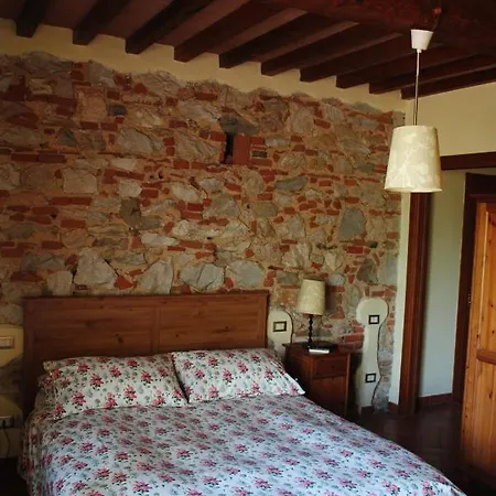 Podere San Paolo Bed & Breakfast *